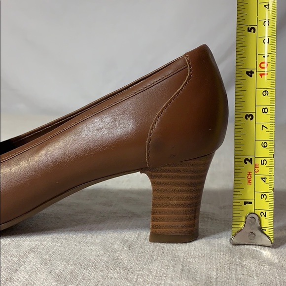 Brooks Brothers heels - Picture 6 of 7